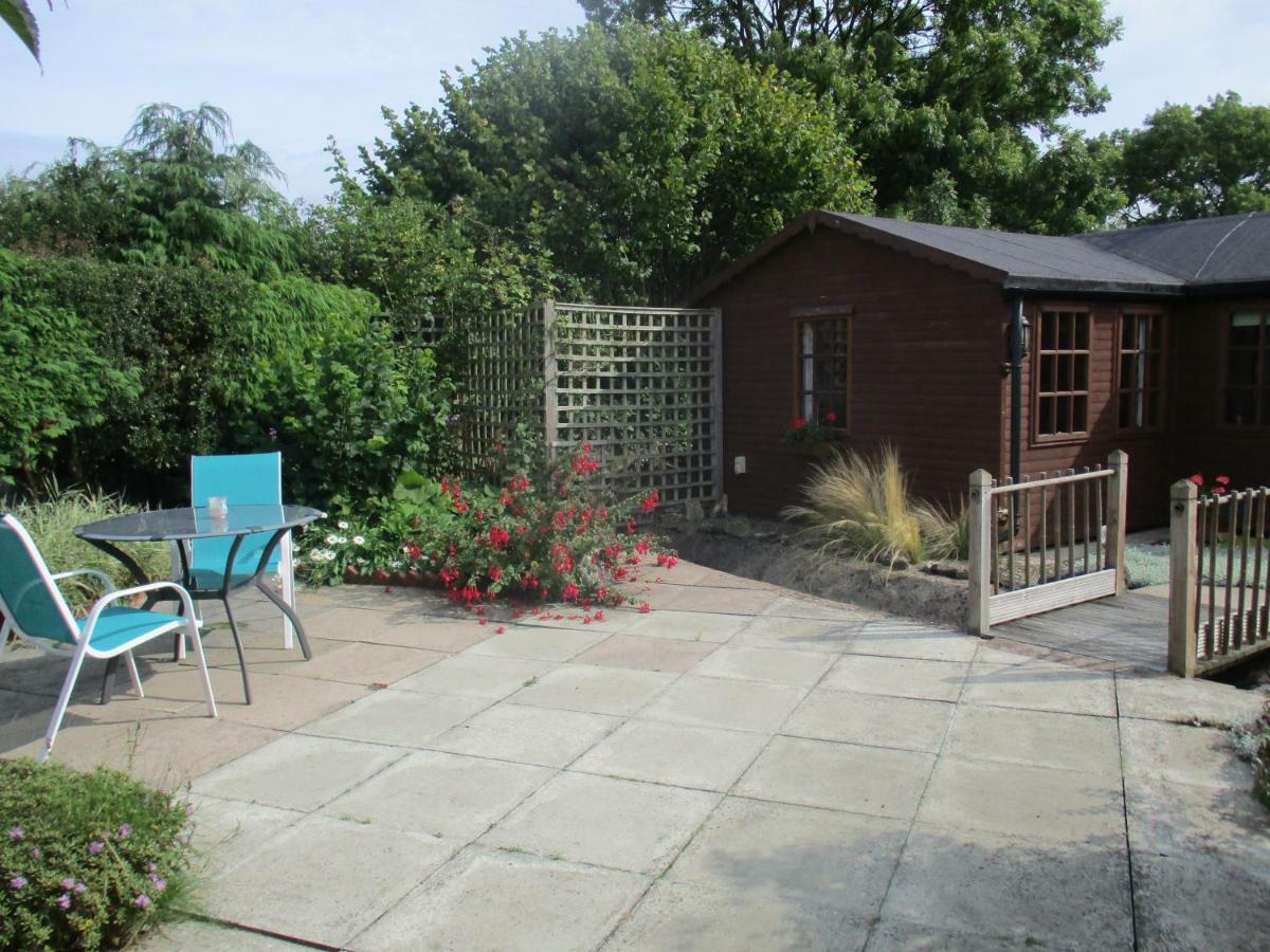 The Garden Lodge Llynclys Buitenkant foto